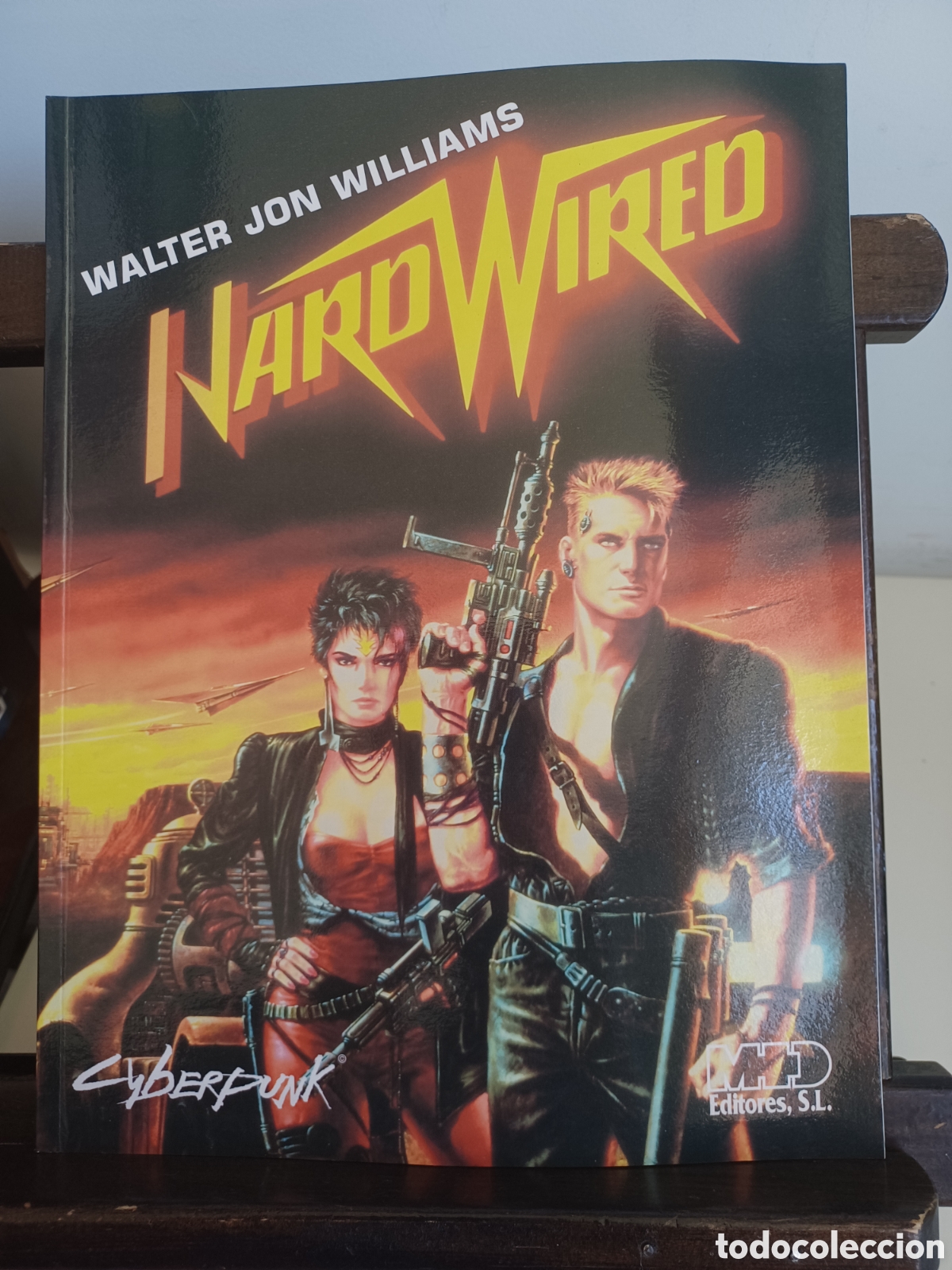 Juegos Antiguos: Hardwired: la gu&iacute;a para Cyberpunk. Juego de rol/ M+D