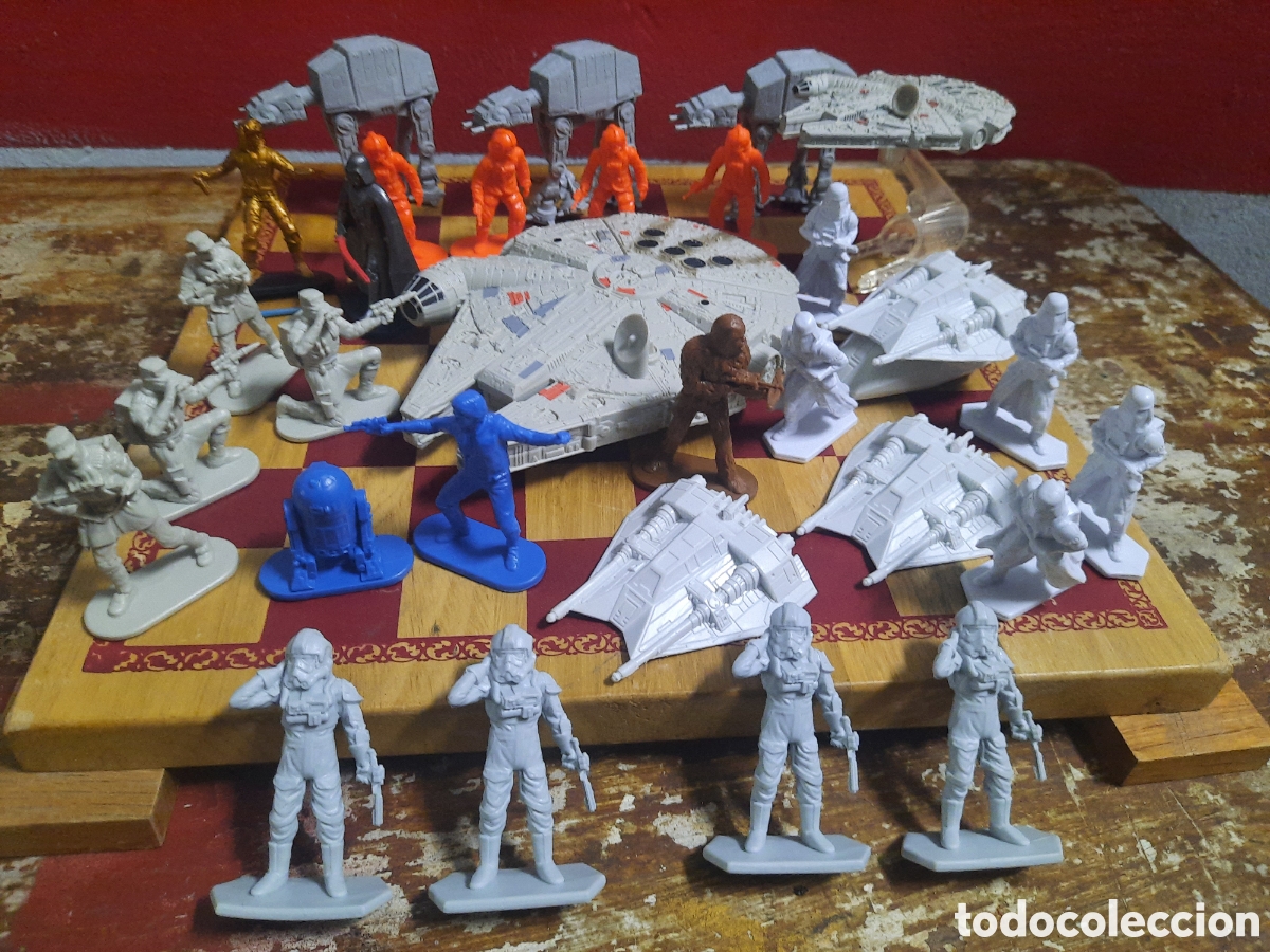 Juegos antiguos: Figuras de pl&aacute;stico de 5 cm de Star Wars Command de 2014, fabricado por Hasbro.