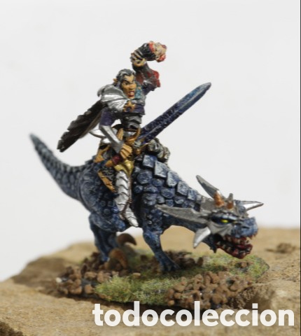 Juegos antiguos: Figura Warhammer Fantasy Age of Sigmar. MALUS DARKBLADE con montura