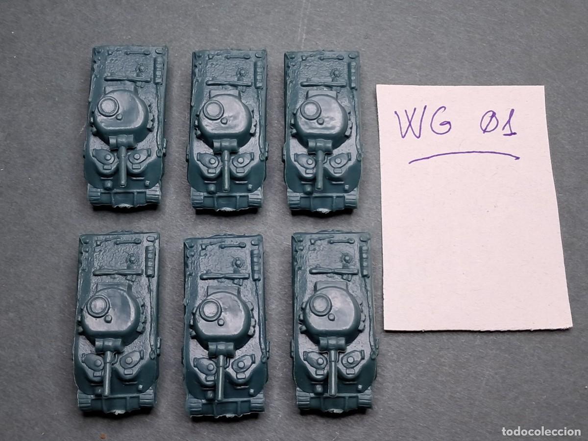 Juegos antiguos: 6 tanques aliados (pl&aacute;stico 3,5x1,5cm), WarGame: Memoir'44, DaysOfWonder