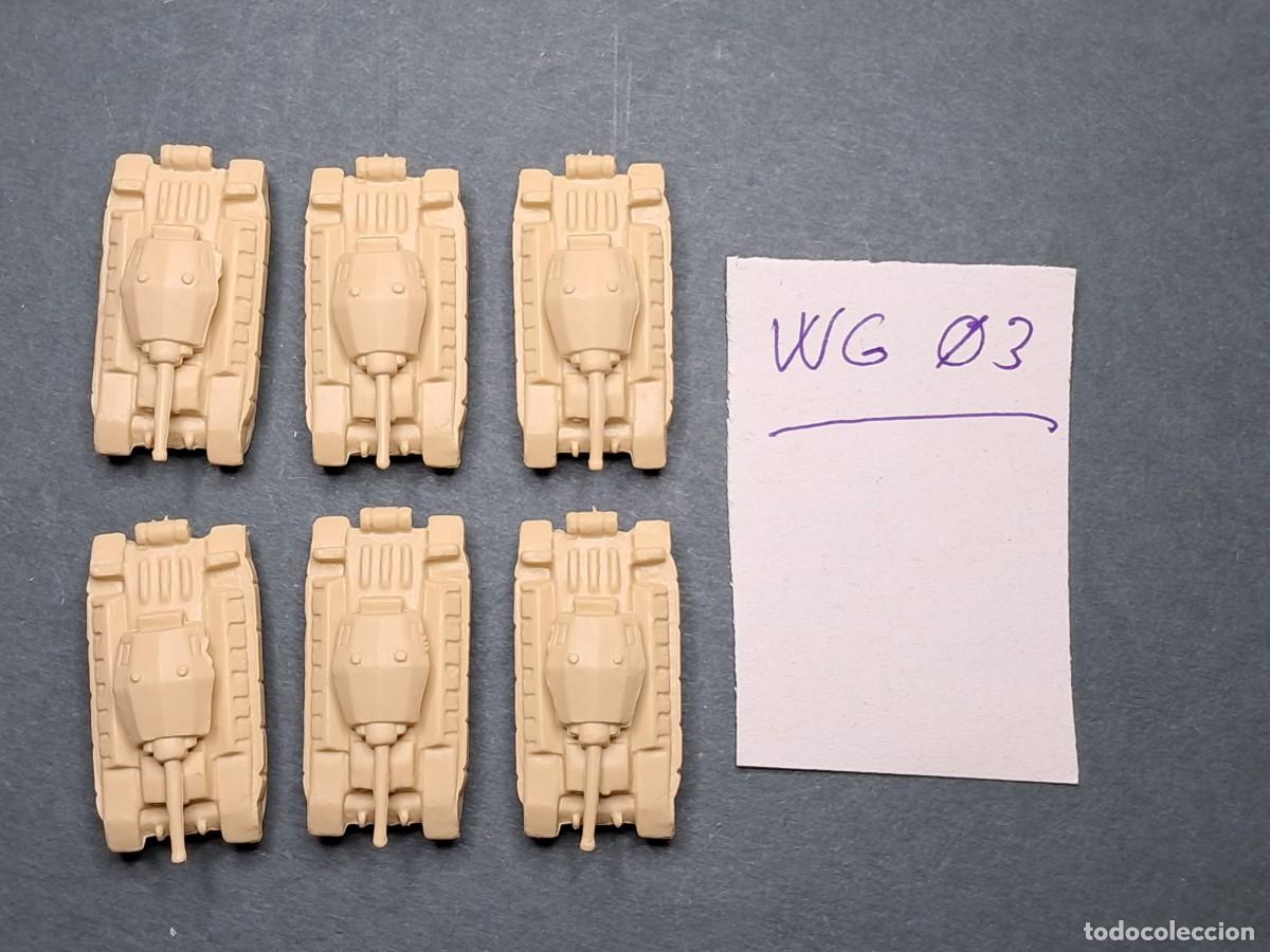 Juegos antiguos: 6 tanques italiano (pl&aacute;stico 3,5x1,5cm), WarGame: Memoir'44, DaysOfWonder