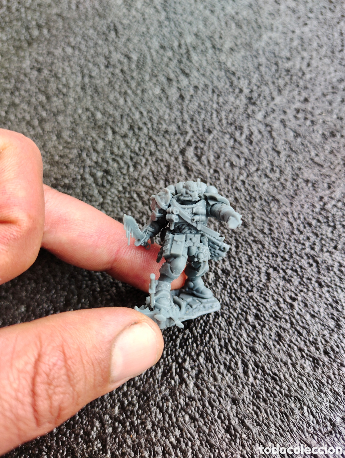 Juegos antiguos: miniatura de resina con base