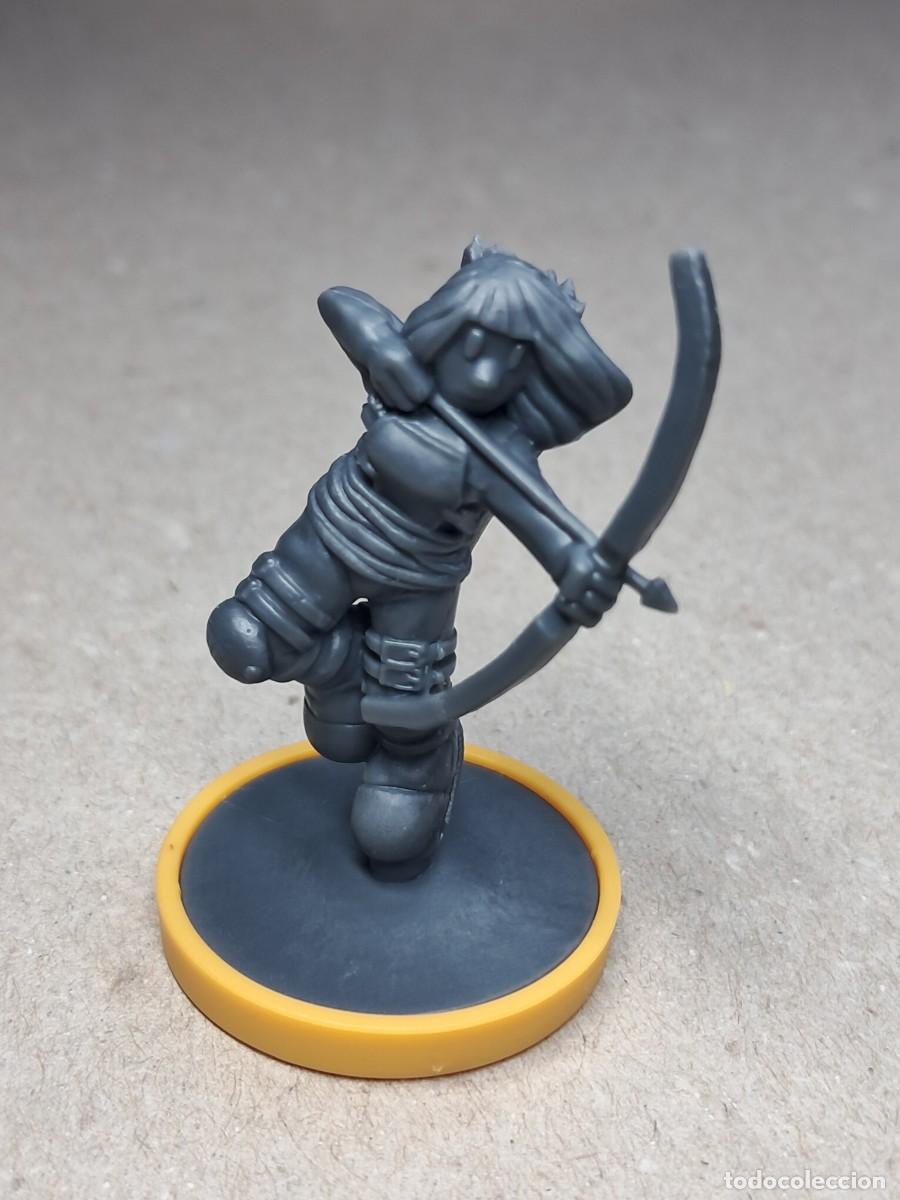 Juegos antiguos: 1 Lethal Fan with Bow (Resistencia) figura pl&aacute;stico (30 mm). FANHUNTER - Urban Warfare