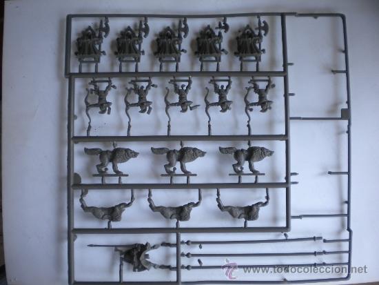 Juegos antiguos: CINCO PANELES CON FIGURAS WARHAMMER - Foto 5