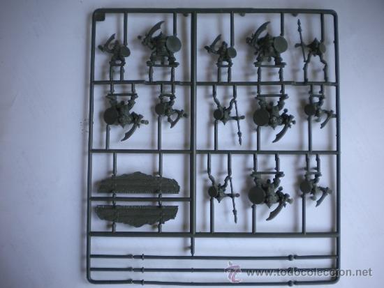 Juegos antiguos: CINCO PANELES CON FIGURAS WARHAMMER - Foto 7