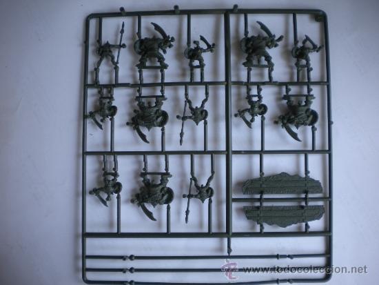 Juegos antiguos: CINCO PANELES CON FIGURAS WARHAMMER - Foto 8