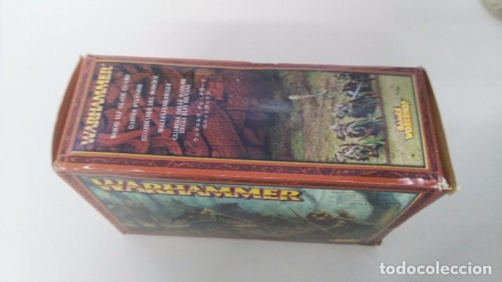 Juegos antiguos: lote de figuras warhammer caja - Foto 2
