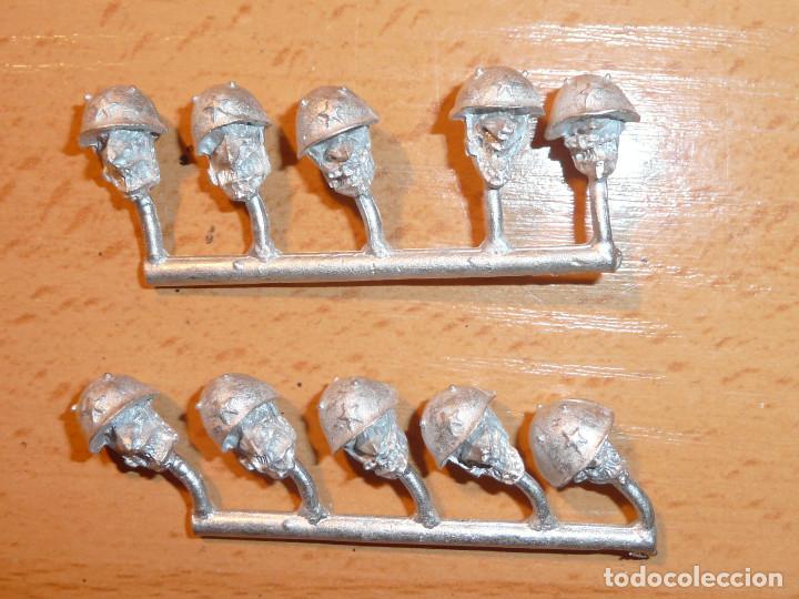 Juegos antiguos: cabezas goblins metal escala 3cm - Foto 2