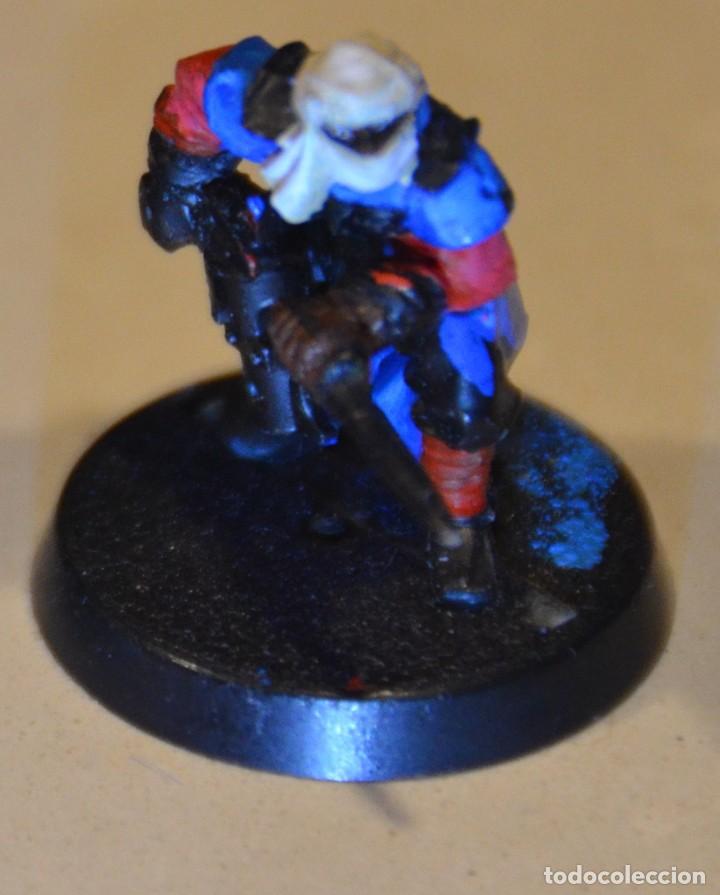 Juegos antiguos: Warhammer - 5 Figuras plastico - Foto 3