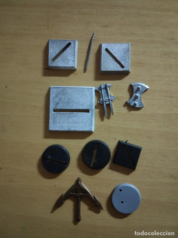 Juegos antiguos: LOTE PEANAS Y OBJETOS - Foto 1