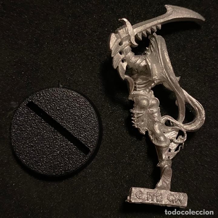 Juegos antiguos: Warhammer Eldar Oscuros Lelith Games workshop 1998 de metal - Foto 2