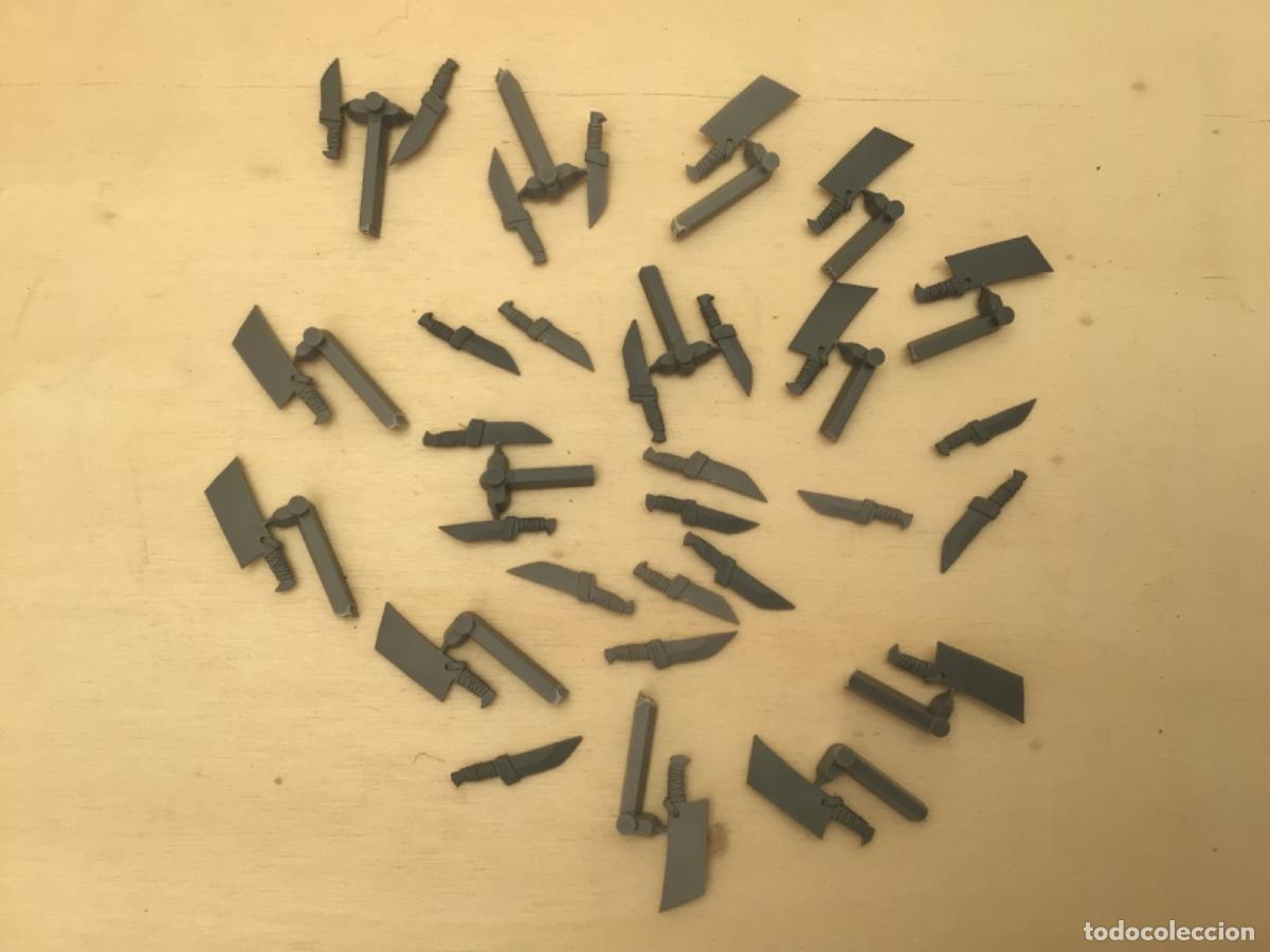 Juegos antiguos: Warhammer bits cuchillos - Foto 1