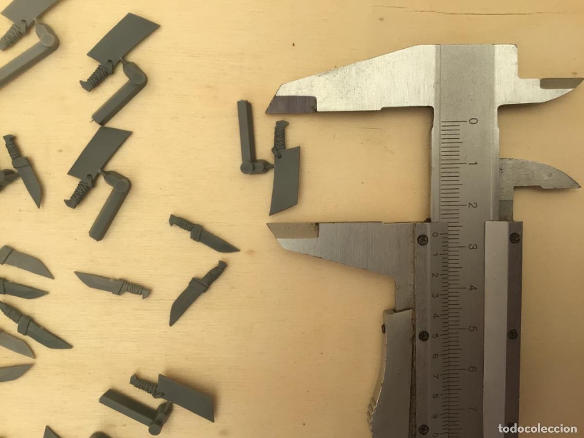 Juegos antiguos: Warhammer bits cuchillos - Foto 5