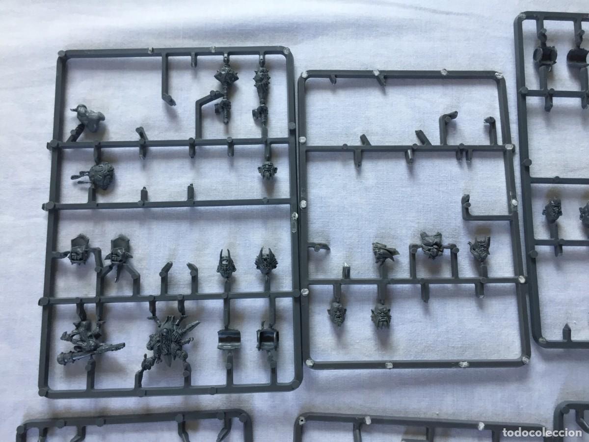 Juegos antiguos: CAJA WARHAMMER Y LOTE DE ARMAS - Foto 7