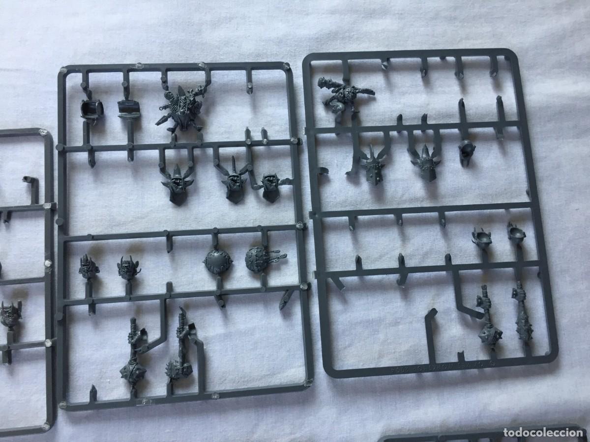 Juegos antiguos: CAJA WARHAMMER Y LOTE DE ARMAS - Foto 8