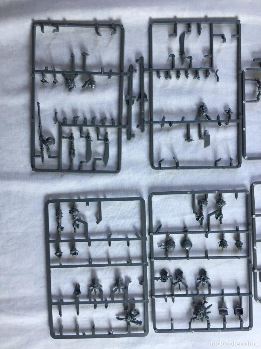 Juegos antiguos: CAJA WARHAMMER Y LOTE DE ARMAS - Foto 13