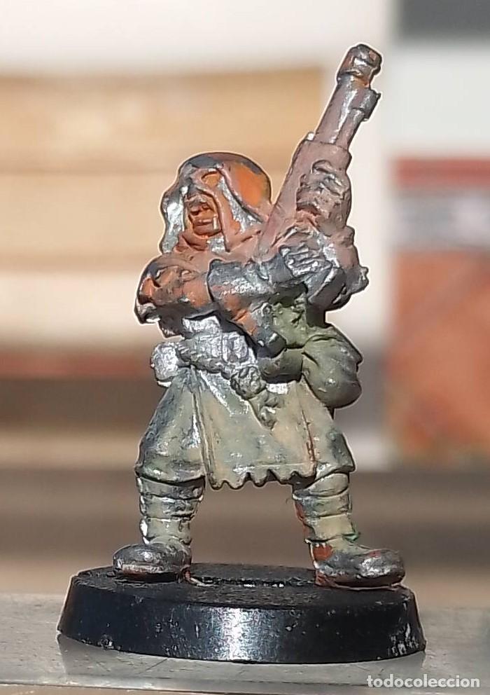 Juegos antiguos: Figura plomo Warhammer - Foto 1