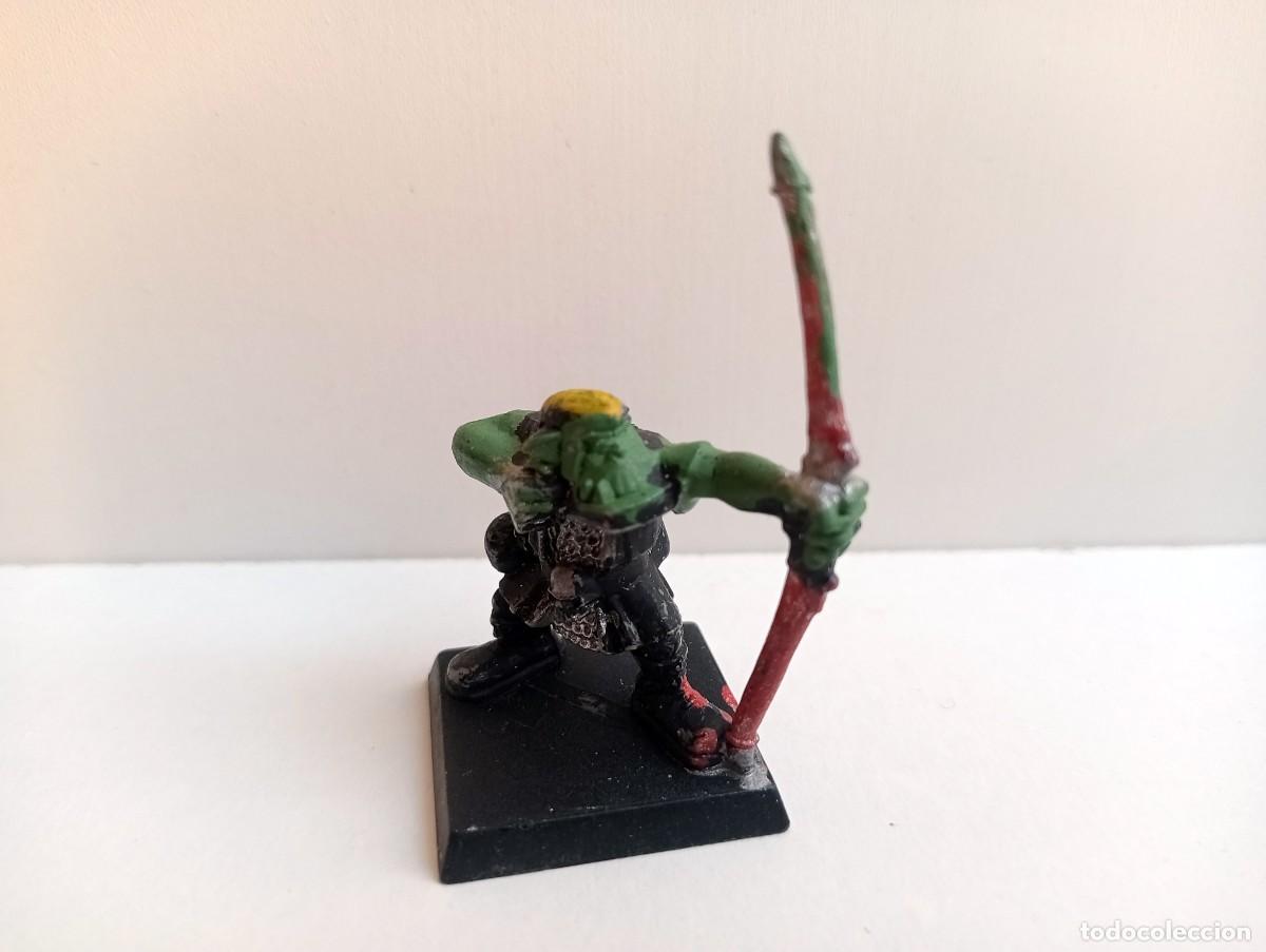 Juegos antiguos: FIGURA WARHAMMER PLASTICO - Foto 1