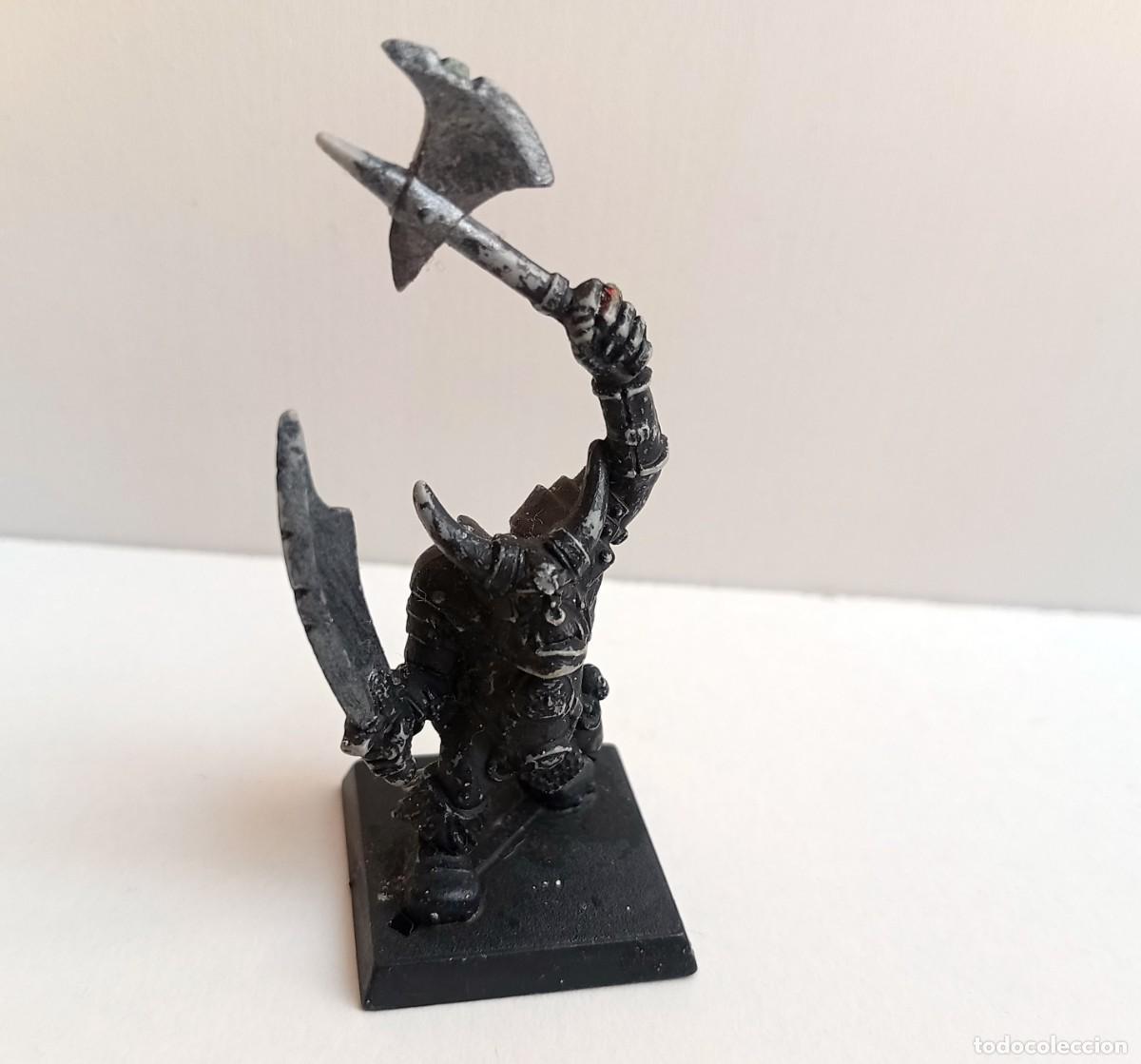 Juegos antiguos: FIGURA WARHAMMER PLASTICO - Foto 1