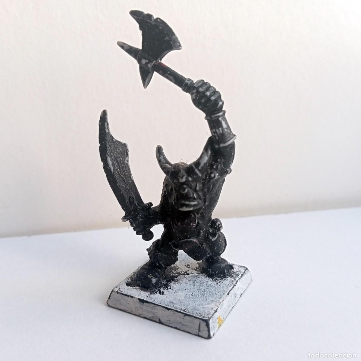 Juegos antiguos: FIGURA WARHAMMER PLASTICO - Foto 1