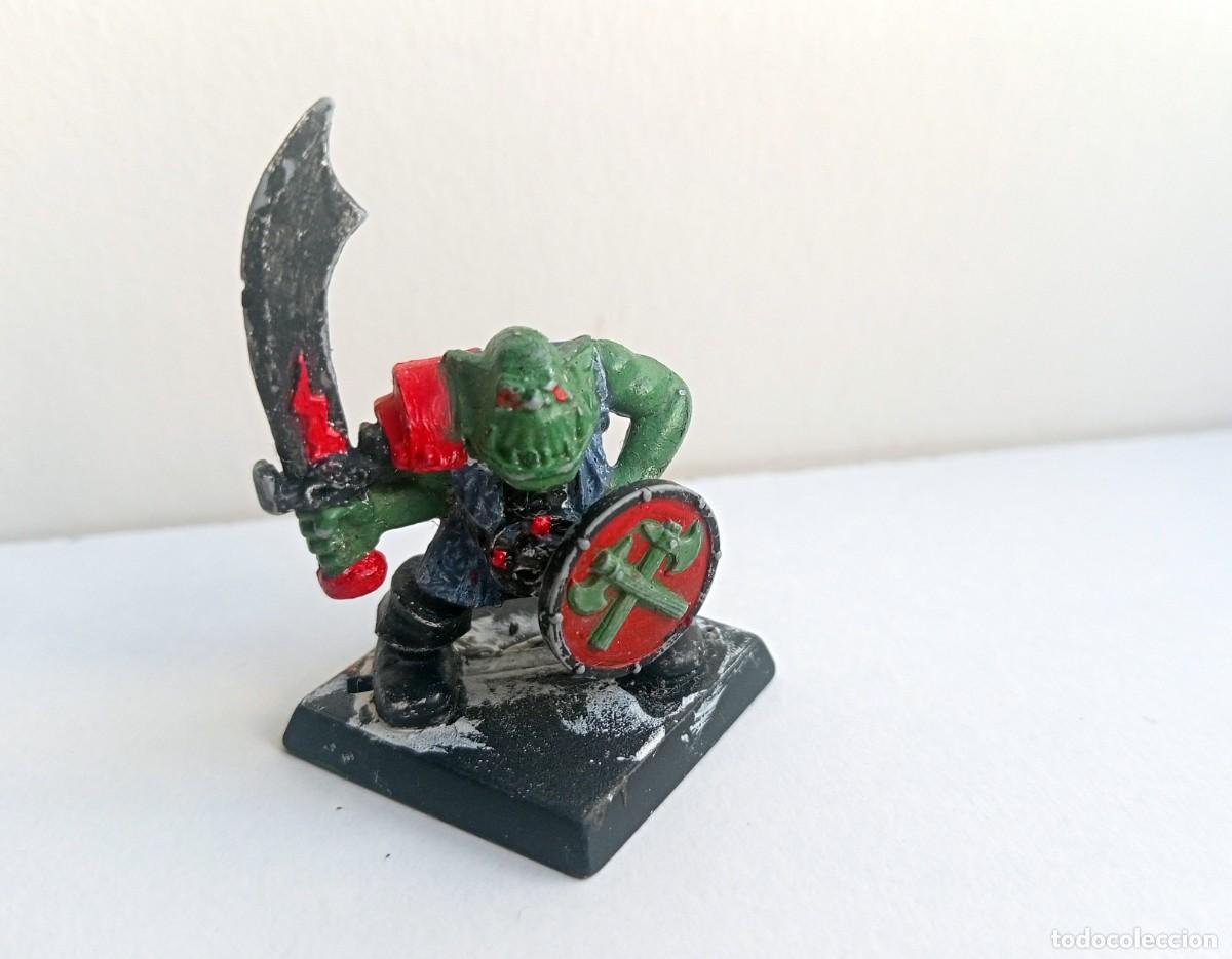 Juegos antiguos: FIGURA WARHAMMER PLASTICO - Foto 1