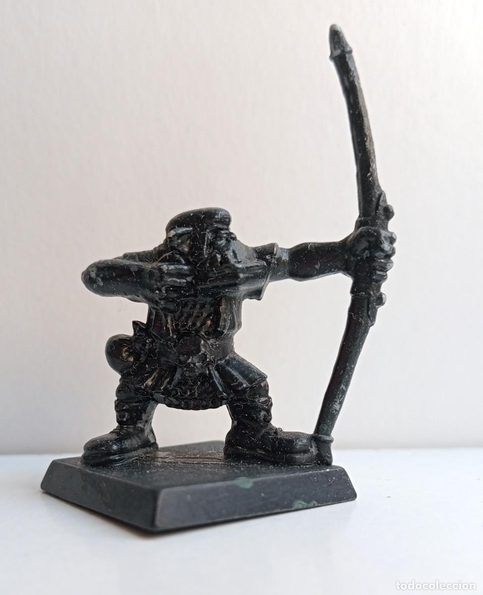 Juegos antiguos: FIGURA WARHAMMER PLASTICO - Foto 1