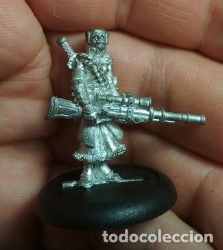Juegos antiguos: miniatura estilo warhammer - Foto 1