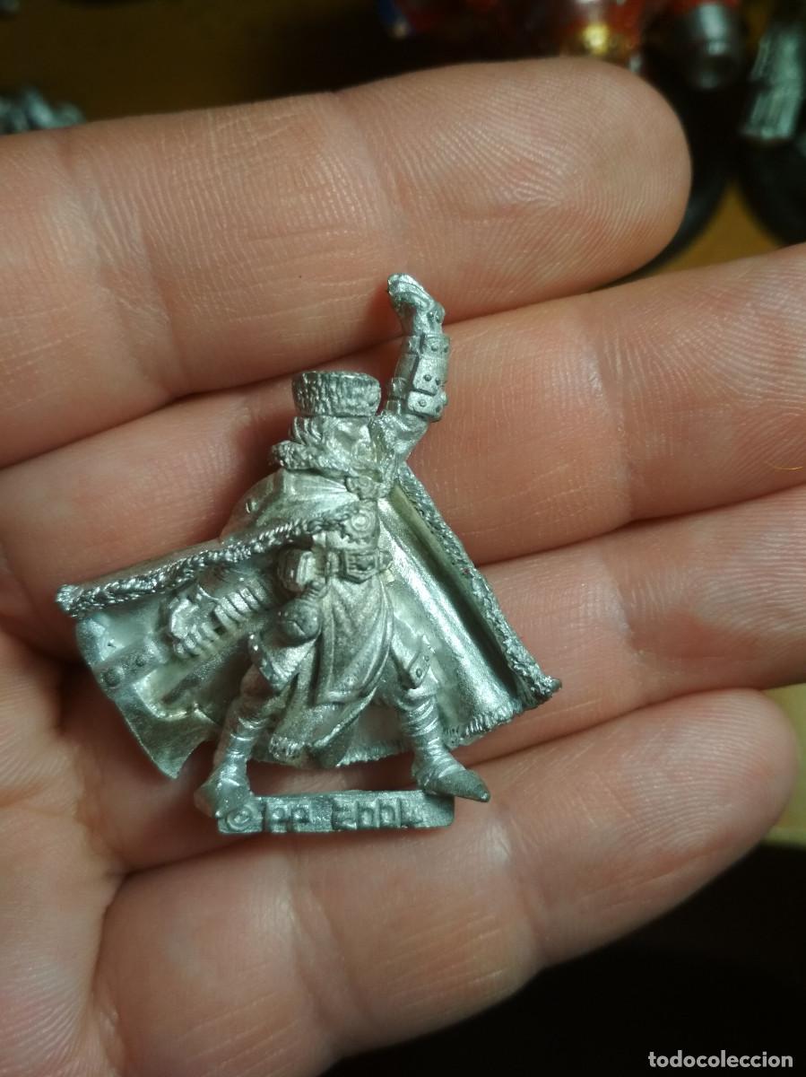 Juegos antiguos: 2 miniaturas estilo warhammer - Foto 2