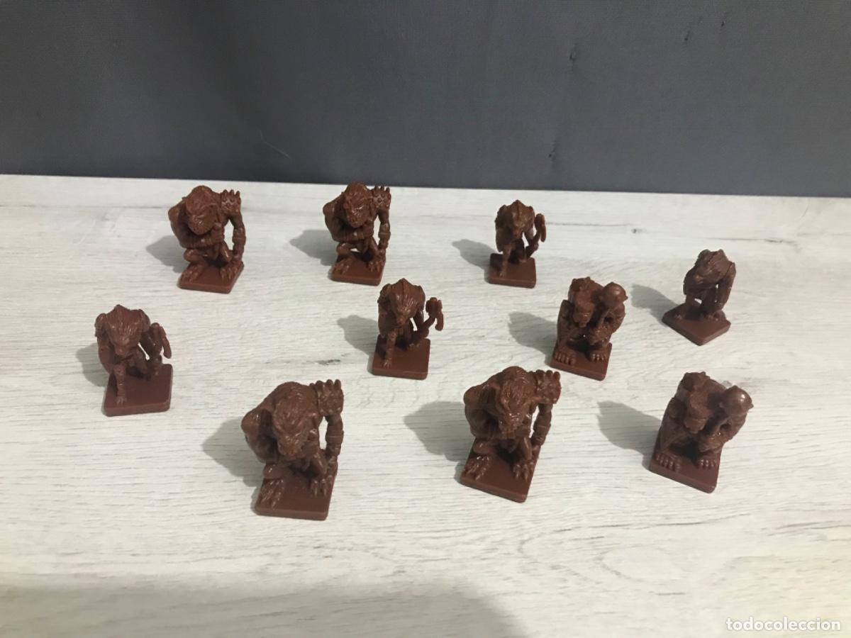 Juegos antiguos: Lote de 10 figuras warhammer - Foto 1