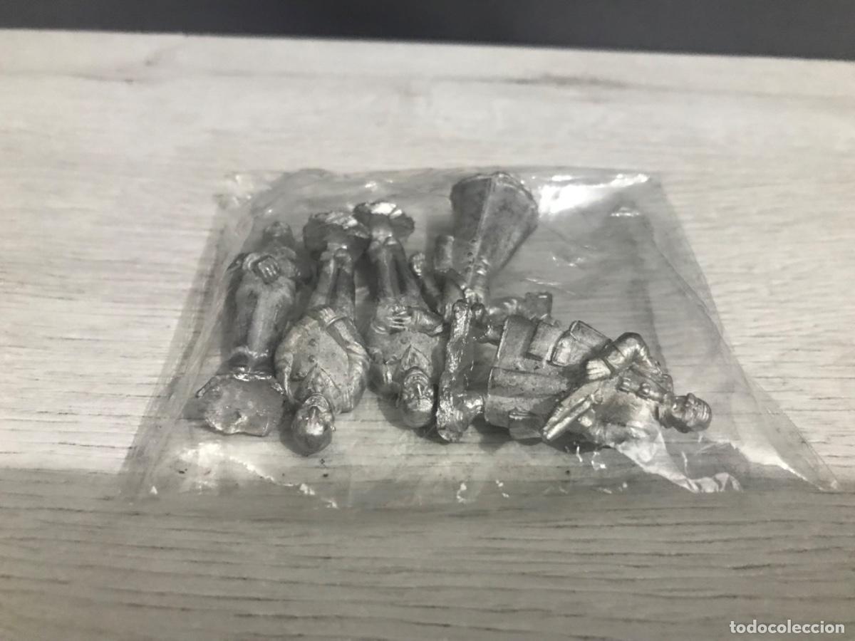 Juegos antiguos: Lote de figuras Warhamer - Foto 12