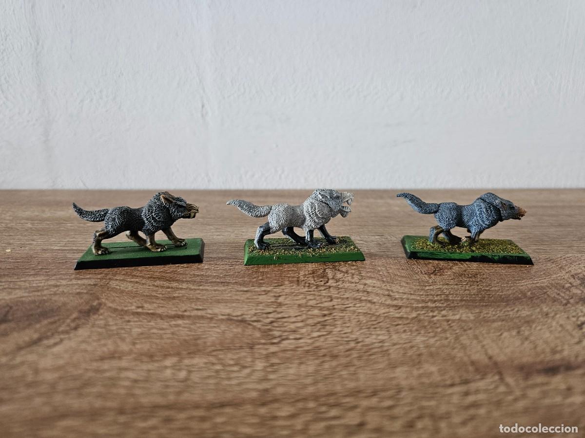 Juegos antiguos: Warhammer - 3 lobos plastico - Foto 2