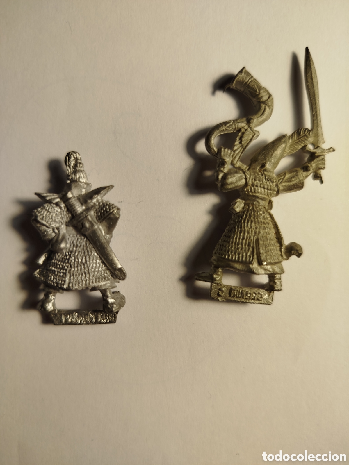 Juegos antiguos: Dos figuras Warhammer elfos retro - Foto 2