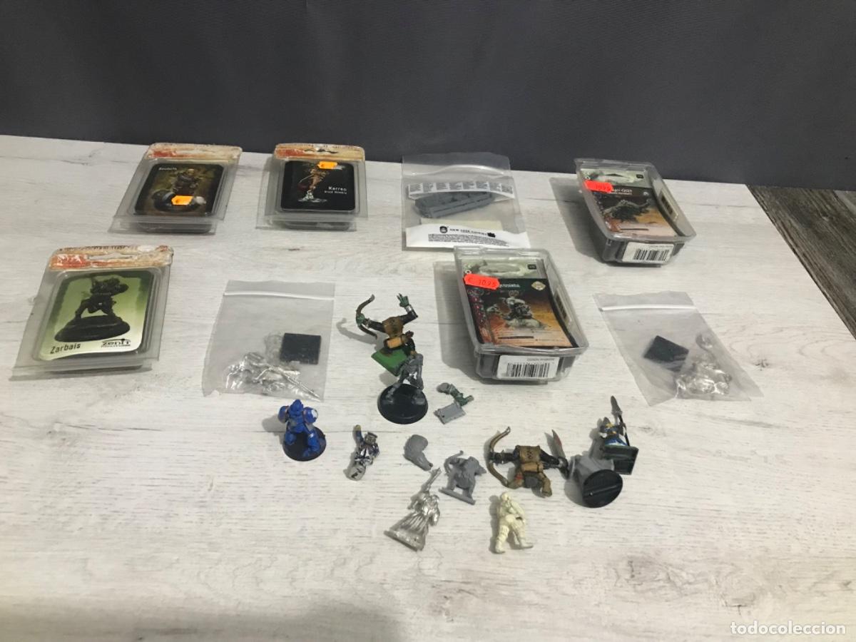 Juegos antiguos: Lote de figuras y accesorios warhammer - Foto 12
