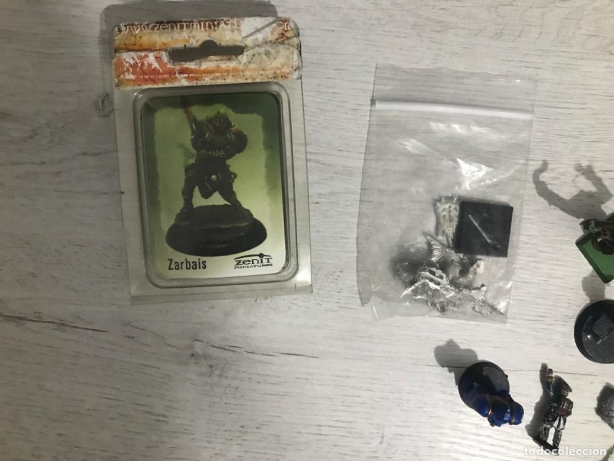 Juegos antiguos: Lote de figuras y accesorios warhammer - Foto 17