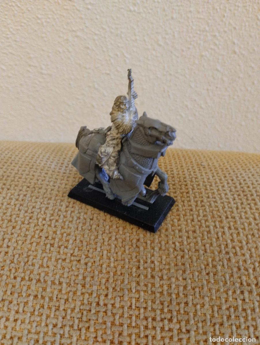 Juegos antiguos: Figura a caballo Warhammer - Foto 2