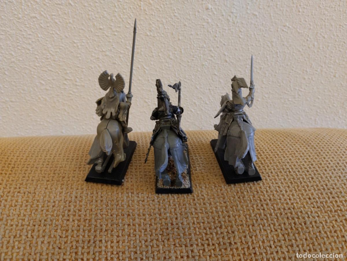 Juegos antiguos: Lote de figuras a caballo Warhammer - Foto 4
