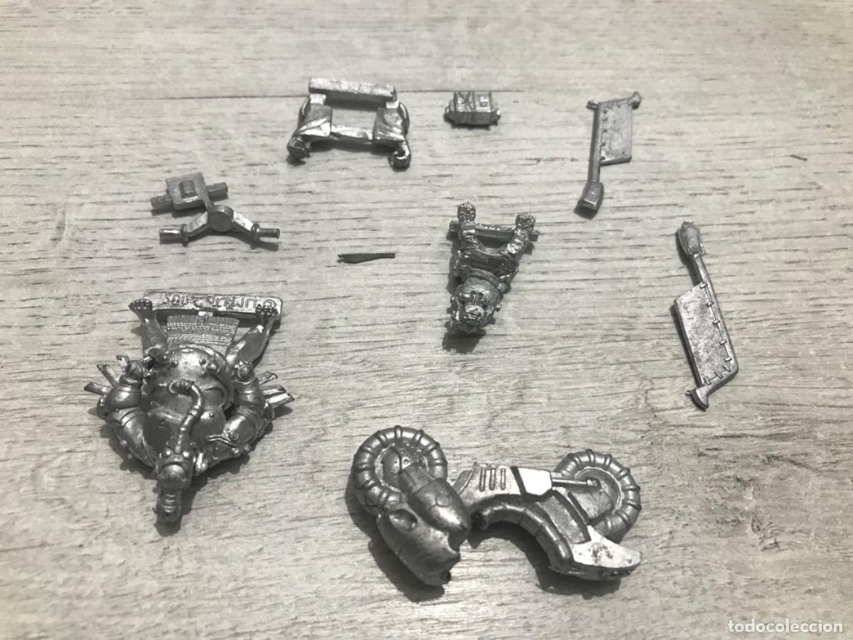 Juegos antiguos: Lote de figuras warhammer - Foto 5