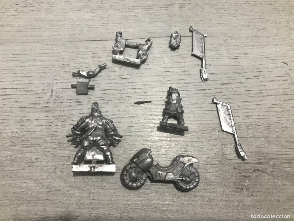 Juegos antiguos: Lote de figuras warhammer - Foto 6