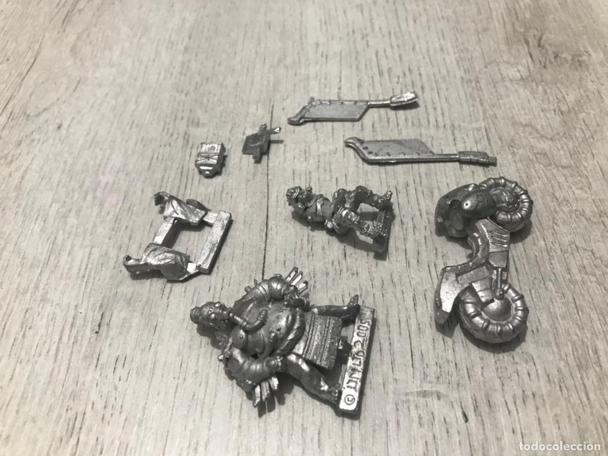 Juegos antiguos: Lote de figuras warhammer - Foto 3