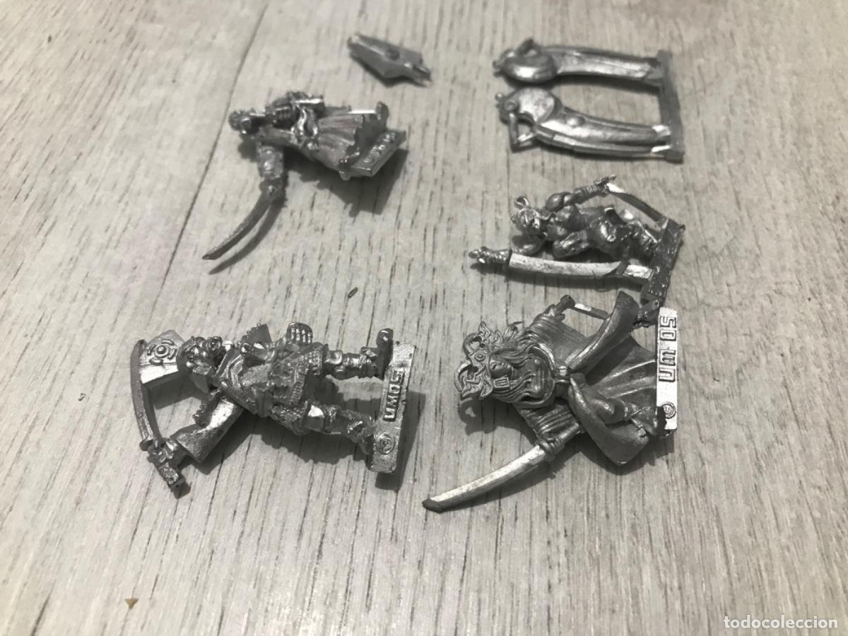 Juegos antiguos: Lote de figuras warhammer - Foto 3