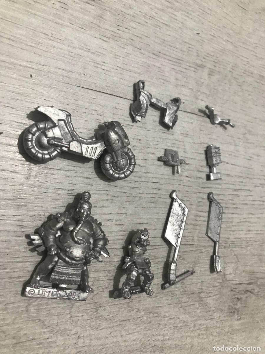 Juegos antiguos: Lote de figuras warhammer - Foto 1