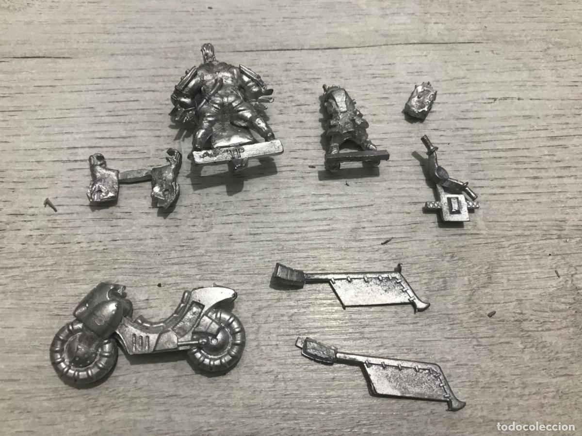 Juegos antiguos: Lote de figuras warhammer - Foto 6