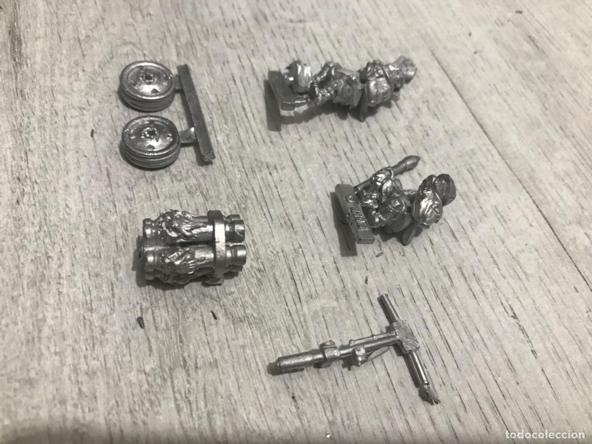 Juegos antiguos: Lote de figuras warhammer - Foto 4