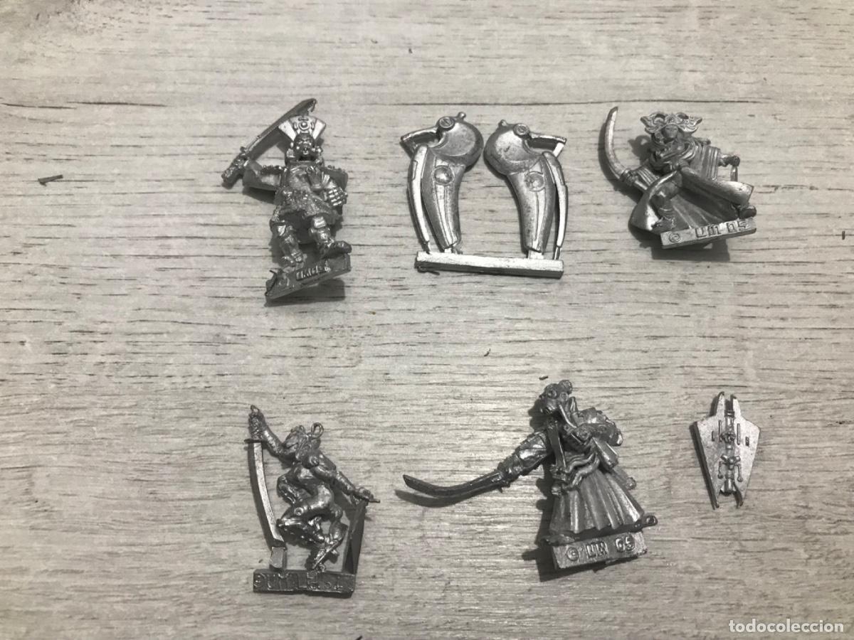 Juegos antiguos: Lote de figuras warhammer - Foto 1