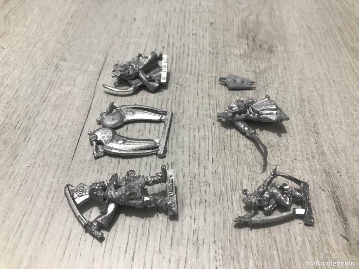 Juegos antiguos: Lote de figuras warhammer - Foto 3
