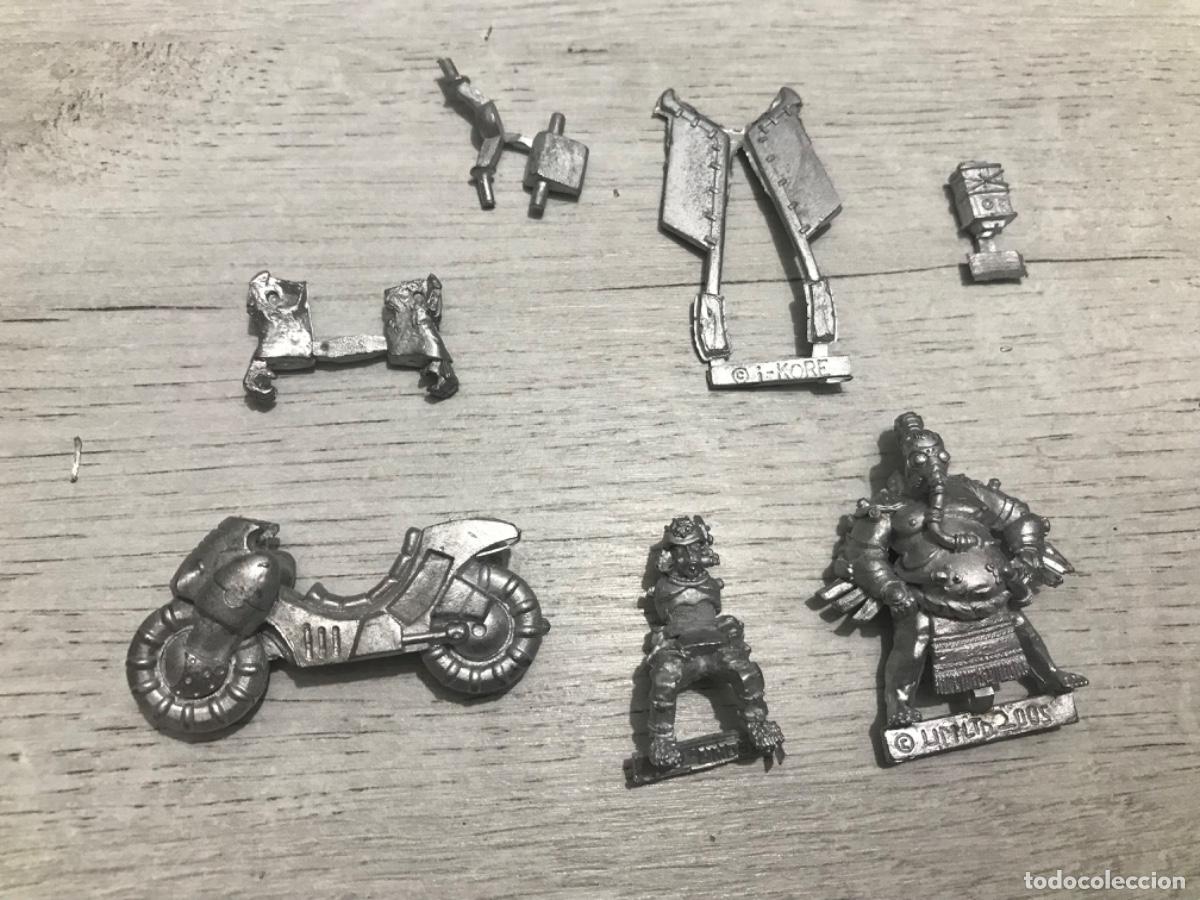 Juegos antiguos: Lote de figuras warhammer - Foto 2