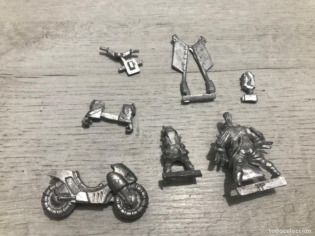 Juegos antiguos: Lote de figuras warhammer - Foto 6