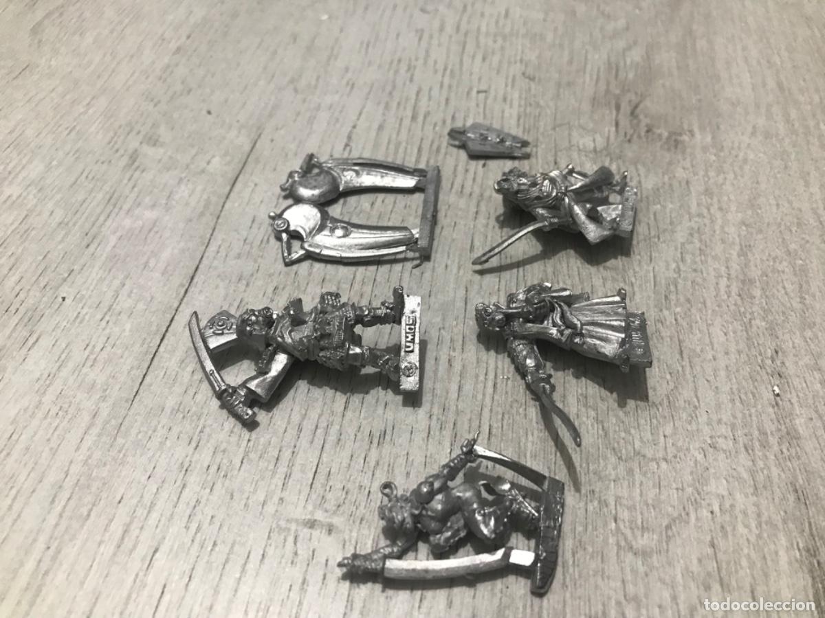 Juegos antiguos: Lote de figuras warhammer - Foto 3