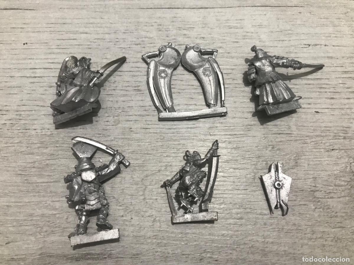 Juegos antiguos: Lote de figuras warhammer - Foto 6