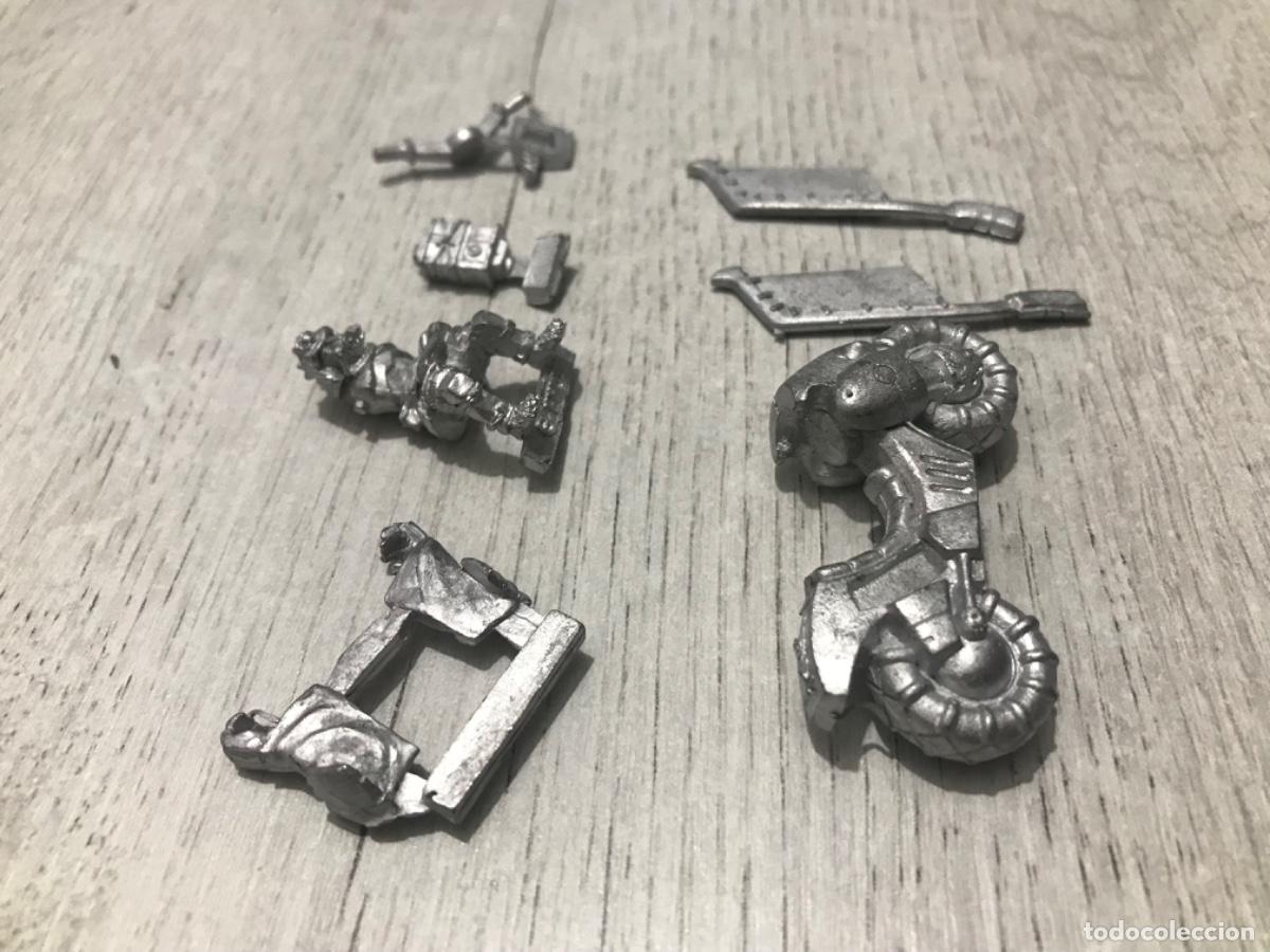 Juegos antiguos: Lote de figuras warhammer - Foto 3